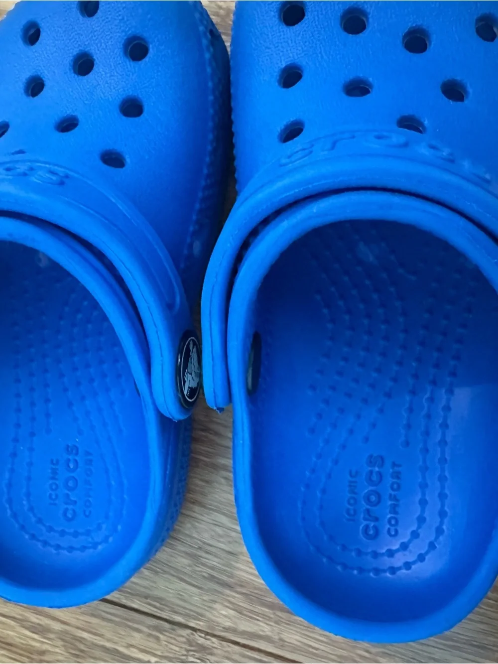 CROCS Kids Clog in Vivid Blue